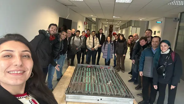 Beim Abschlussevent präsentierten die Partner eine nachhaltige Hochleistungsbatterie (Foto: Marbel).