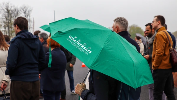 Gut geschützt durch schlechtes Wetter? „WeatherSafe“ untersuchte, wie automatisierte Fahrfunktionen auch bei schwierigen Wetterlagen verlässlich arbeiten können (Foto: THI/ISAFE).