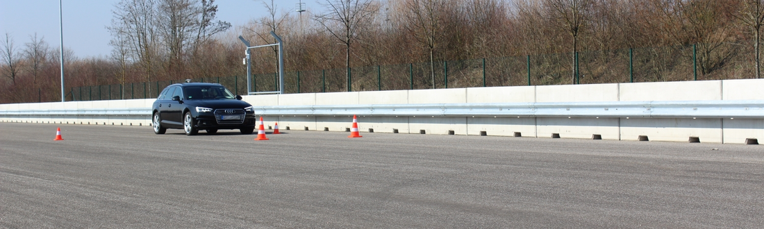 ©THI Fahrzeug auf Outdoor Testgelände