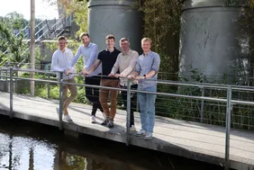Gruppenbild der fünf Gewinner des Management Cup