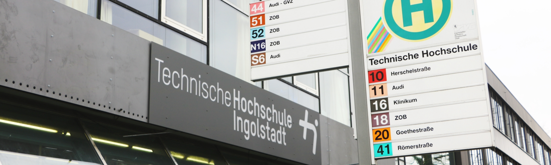Bushaltestelle vor der THI