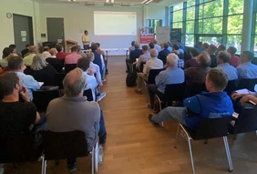 The premises of the VHS Donauwörth provided a good setting for the get-together (foyer) and the subsequent presentations in the seminar room (see image).